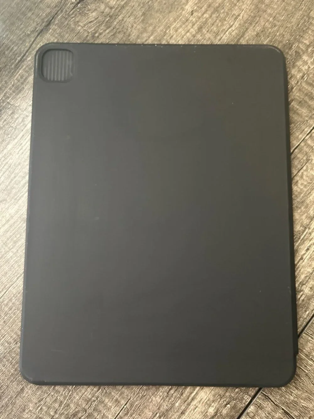 ESR Magnetic Case for iPad Pro 13